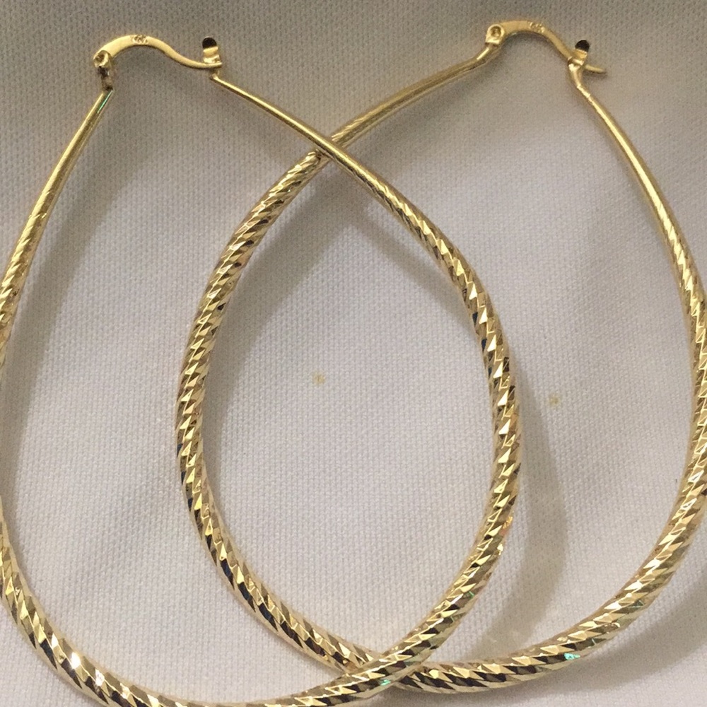 Nice earrings - Picture 4 of 8